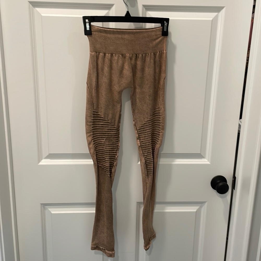 Stylish leggings